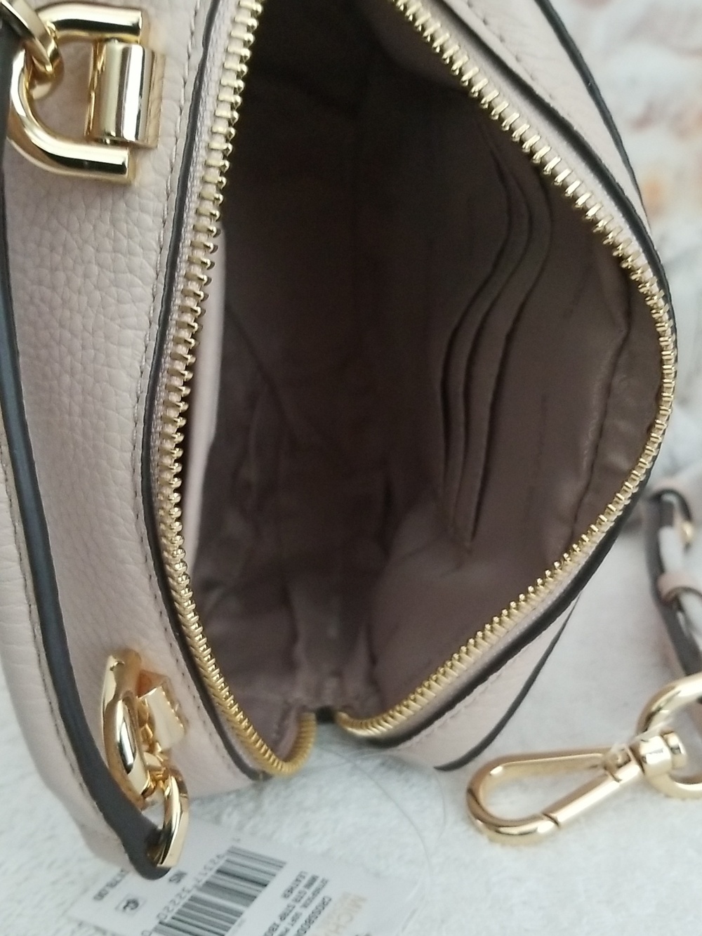 New Michael Kors Mott Mini Leather Crossbody - Picture 11 of 11